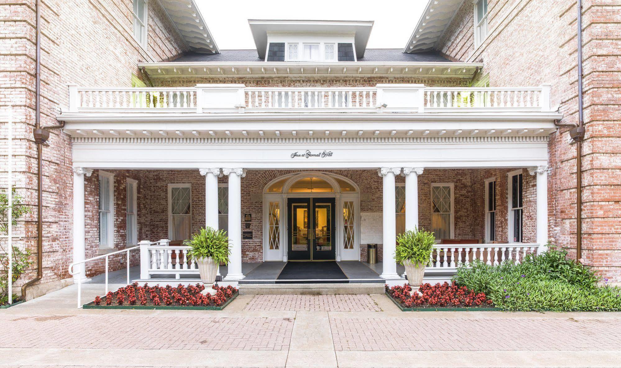 פאייטוויל Inn At Carnall Hall מראה חיצוני תמונה