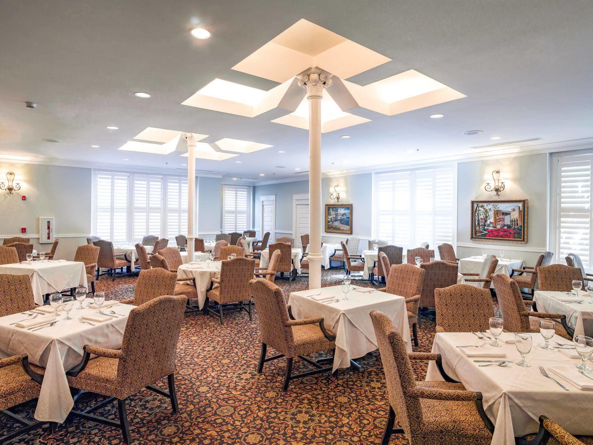 פאייטוויל Inn At Carnall Hall מראה חיצוני תמונה